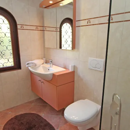 Casa San Sebastiano, 5,5-zimmerhaus By Holap Sa בית נופש